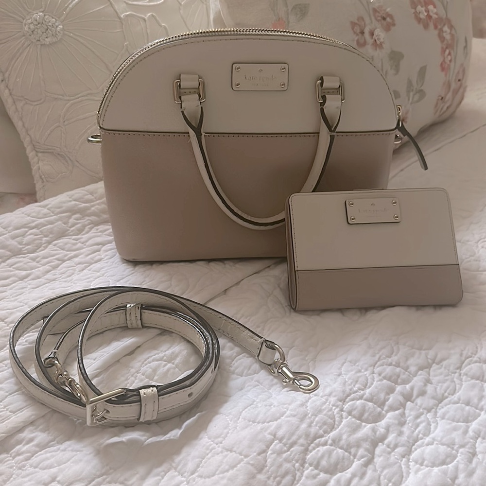 Kate Spade Color Block Neutral Cream Purse & Wallet